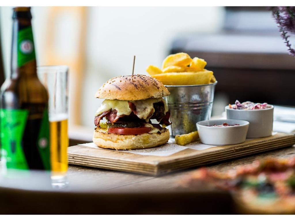 The Oakhill Inn Eksteriør bilde